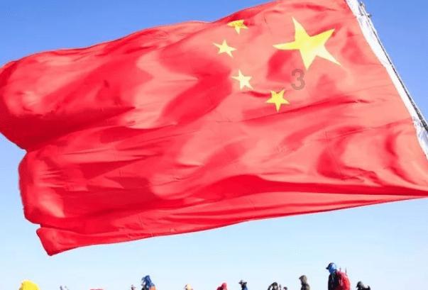 央行行长潘功胜:中国货币政策始终坚持以我为主 兼顾内外均衡